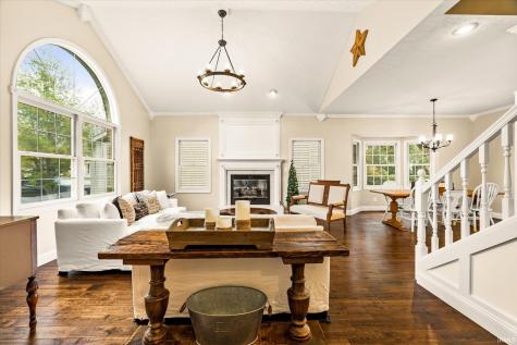 3912 E Stonegate Court Bloomington IN 47401