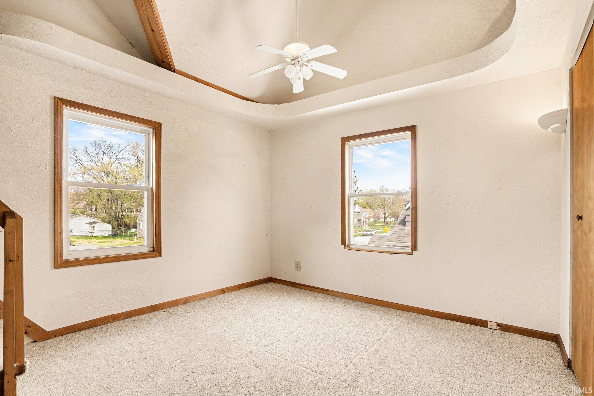 1406 Longfellow Avenue South Bend IN 46615