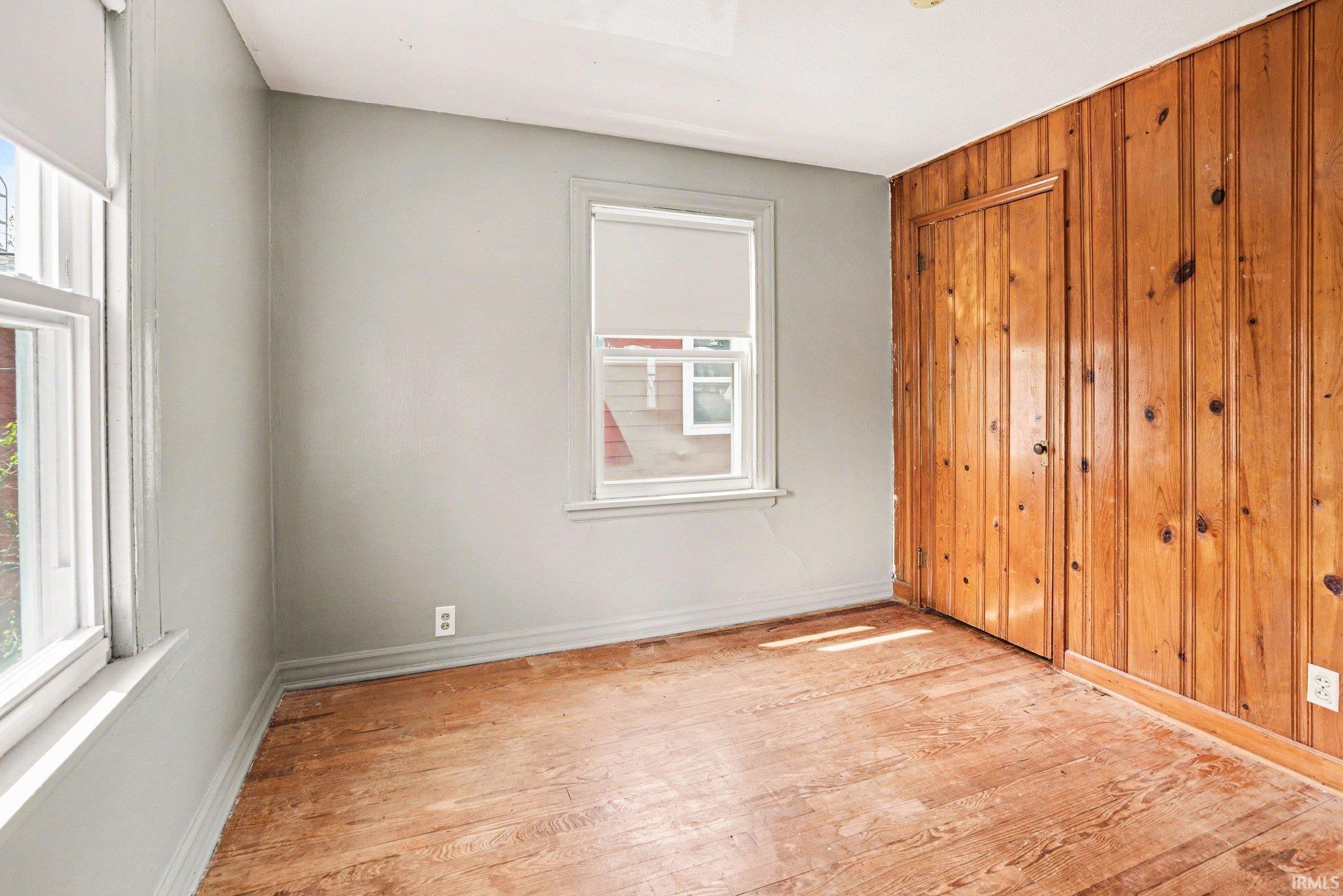 1406 Longfellow Avenue South Bend IN 46615