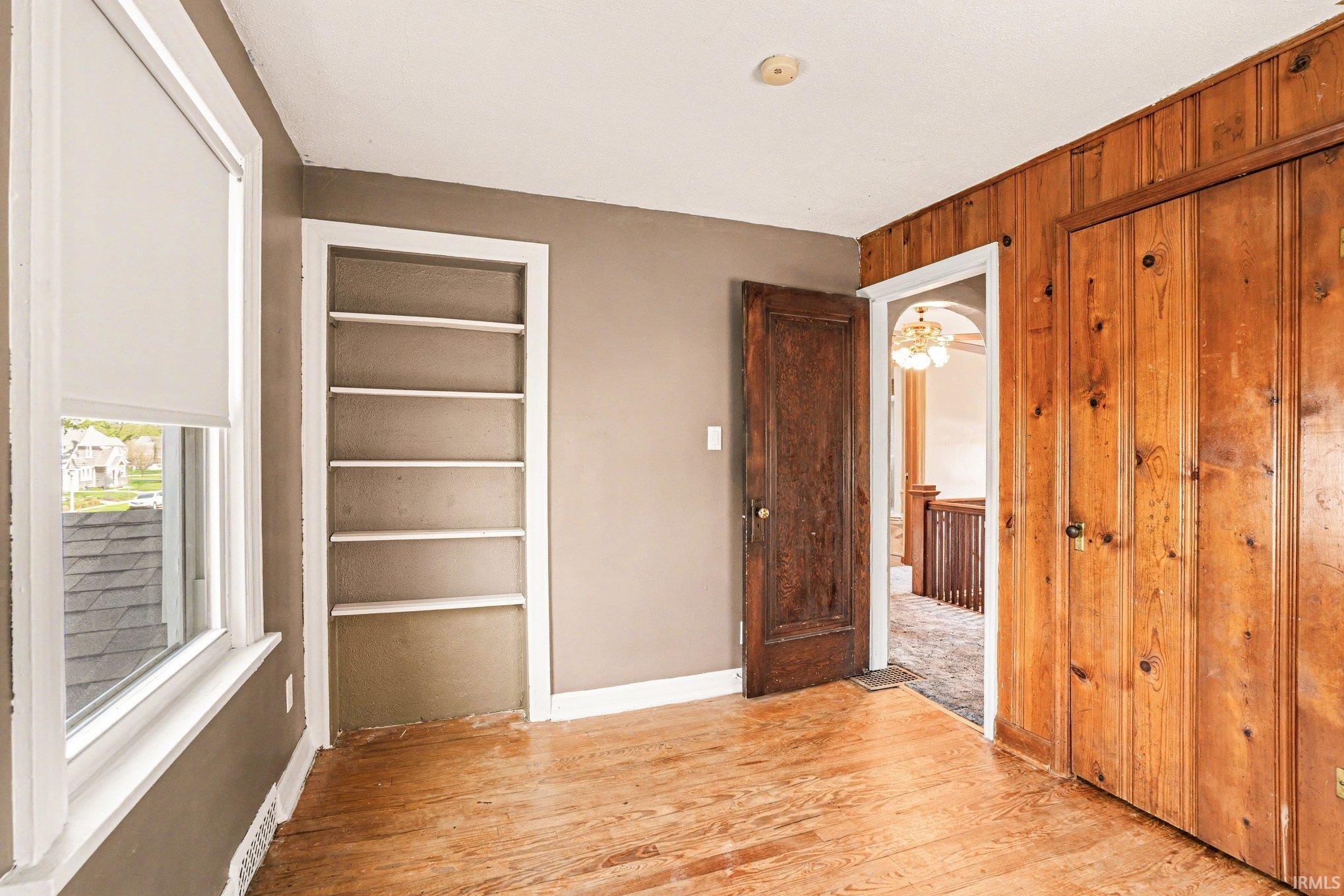 1406 Longfellow Avenue South Bend IN 46615