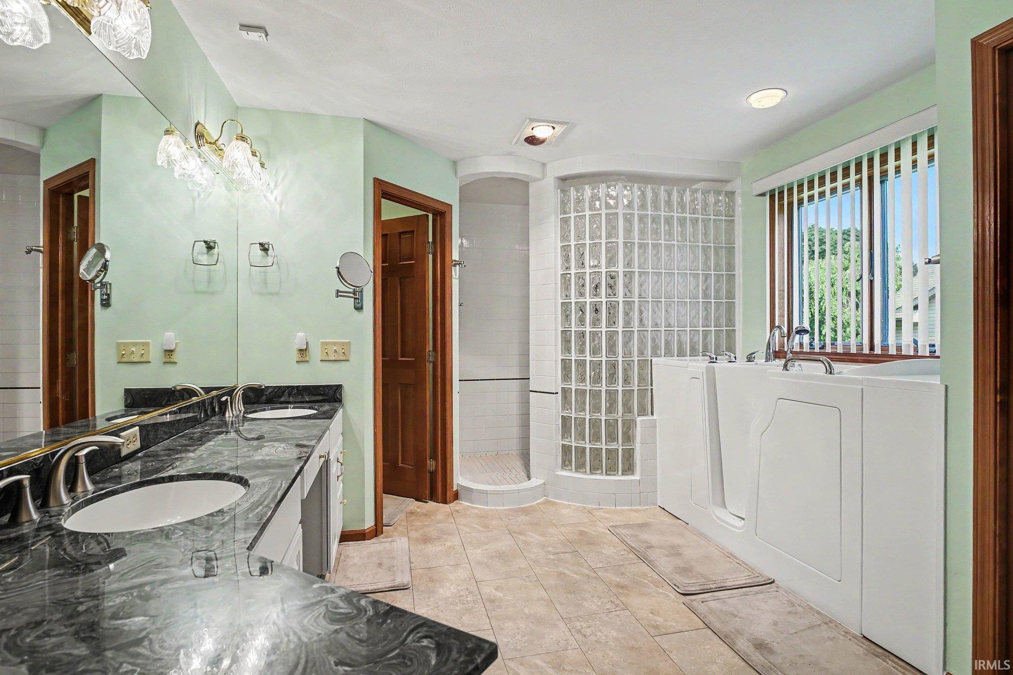 3828 Thornridge Drive Elkhart IN 46514