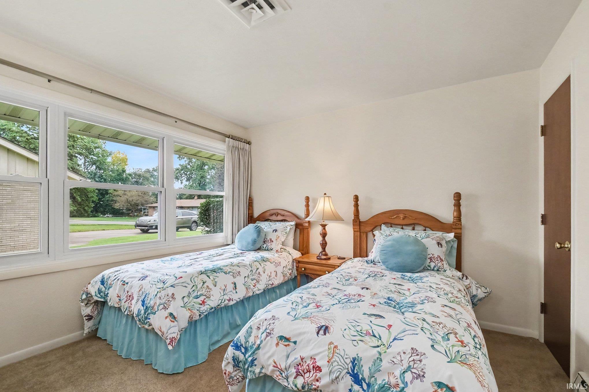 327 Manchester Drive Mishawaka IN 46544