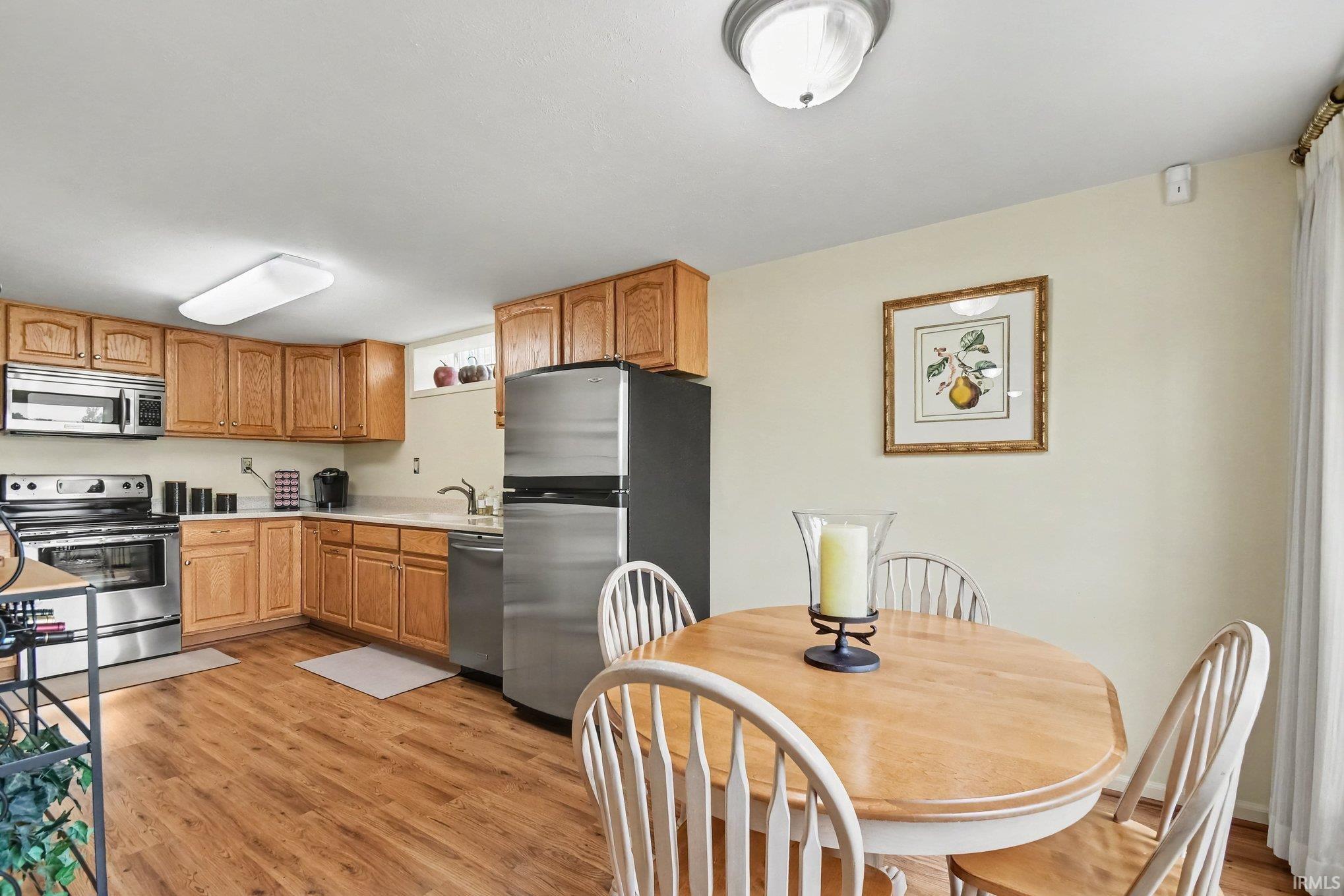 327 Manchester Drive Mishawaka IN 46544