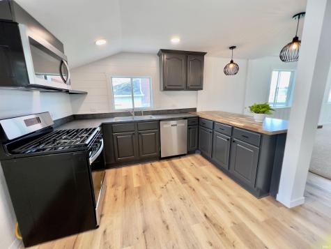 806 N Harrison Street Syracuse IN 46567