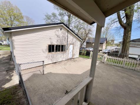 806 N Harrison Street Syracuse IN 46567
