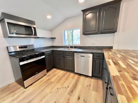 806 N Harrison Street Syracuse IN 46567
