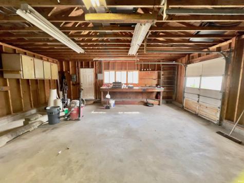 806 N Harrison Street Syracuse IN 46567