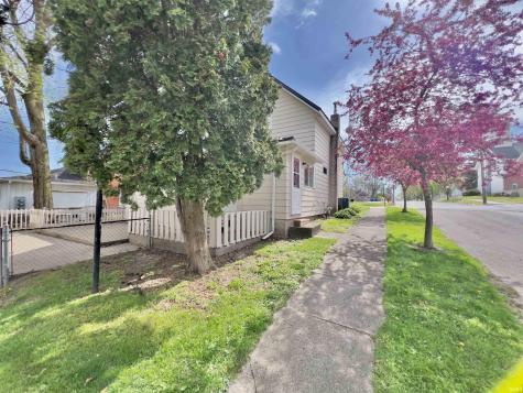 806 N Harrison Street Syracuse IN 46567