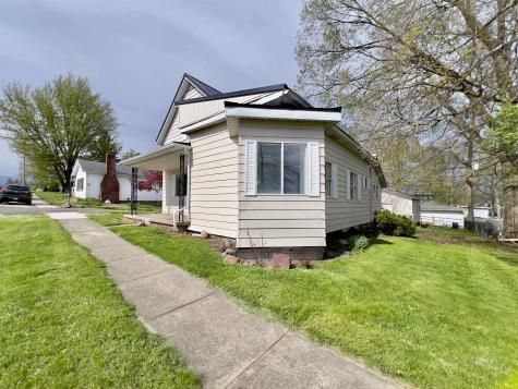 806 N Harrison Street Syracuse IN 46567