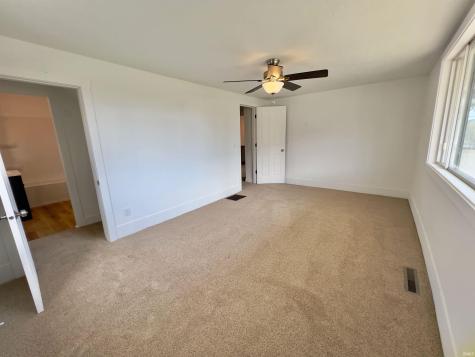 806 N Harrison Street Syracuse IN 46567