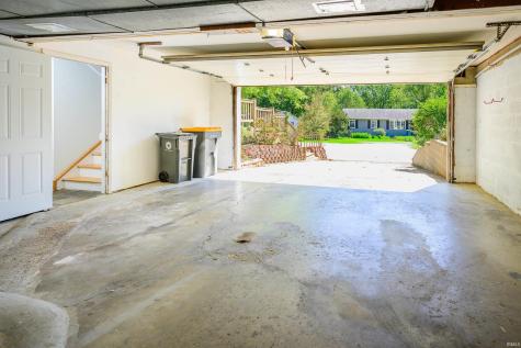 1423 E Dunstan Drive Bloomington IN 47401