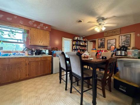 1115 N 9th Street Mitchell IN 47446
