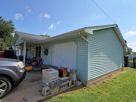 1115 N 9th Street Mitchell IN 47446