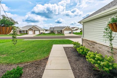 1301 N Wild Pine Drive Yorktown IN 47396