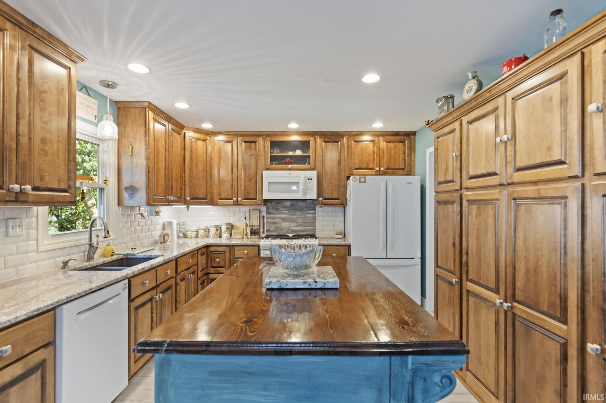 610 Claudia Lane Middlebury IN 46540