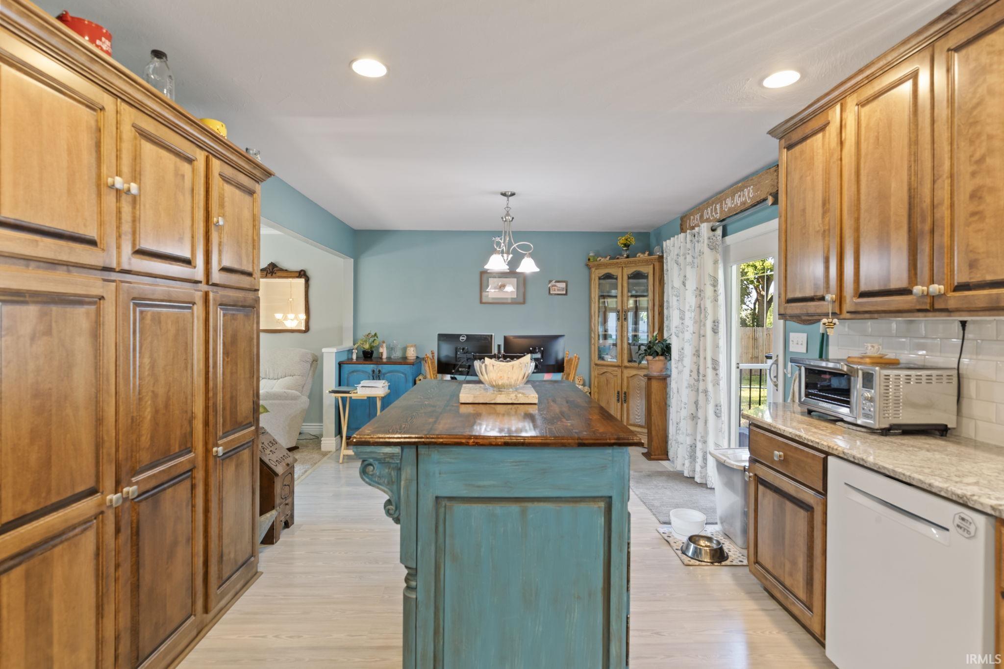610 Claudia Lane Middlebury IN 46540