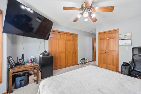 5117 Larekit Lane Fort Wayne IN 46804