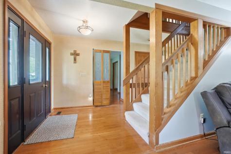 5117 Larekit Lane Fort Wayne IN 46804