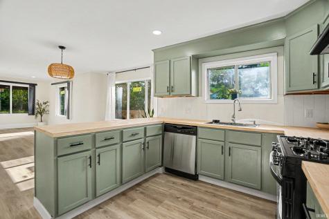 1340 E Calvert Street South Bend IN 46613