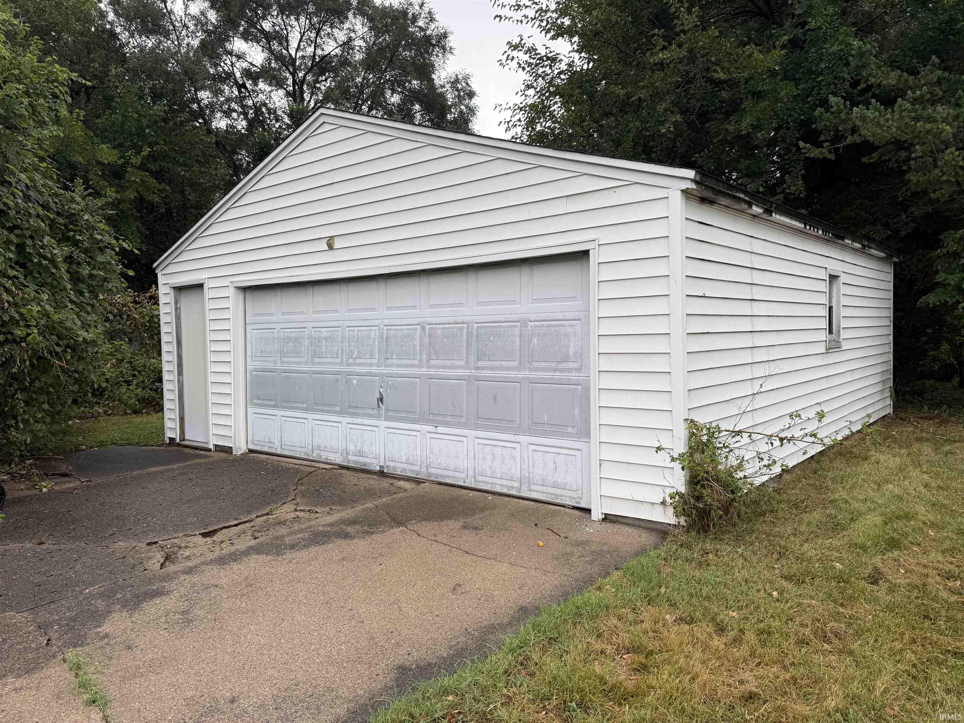 2617 W Washington Street South Bend IN 46619