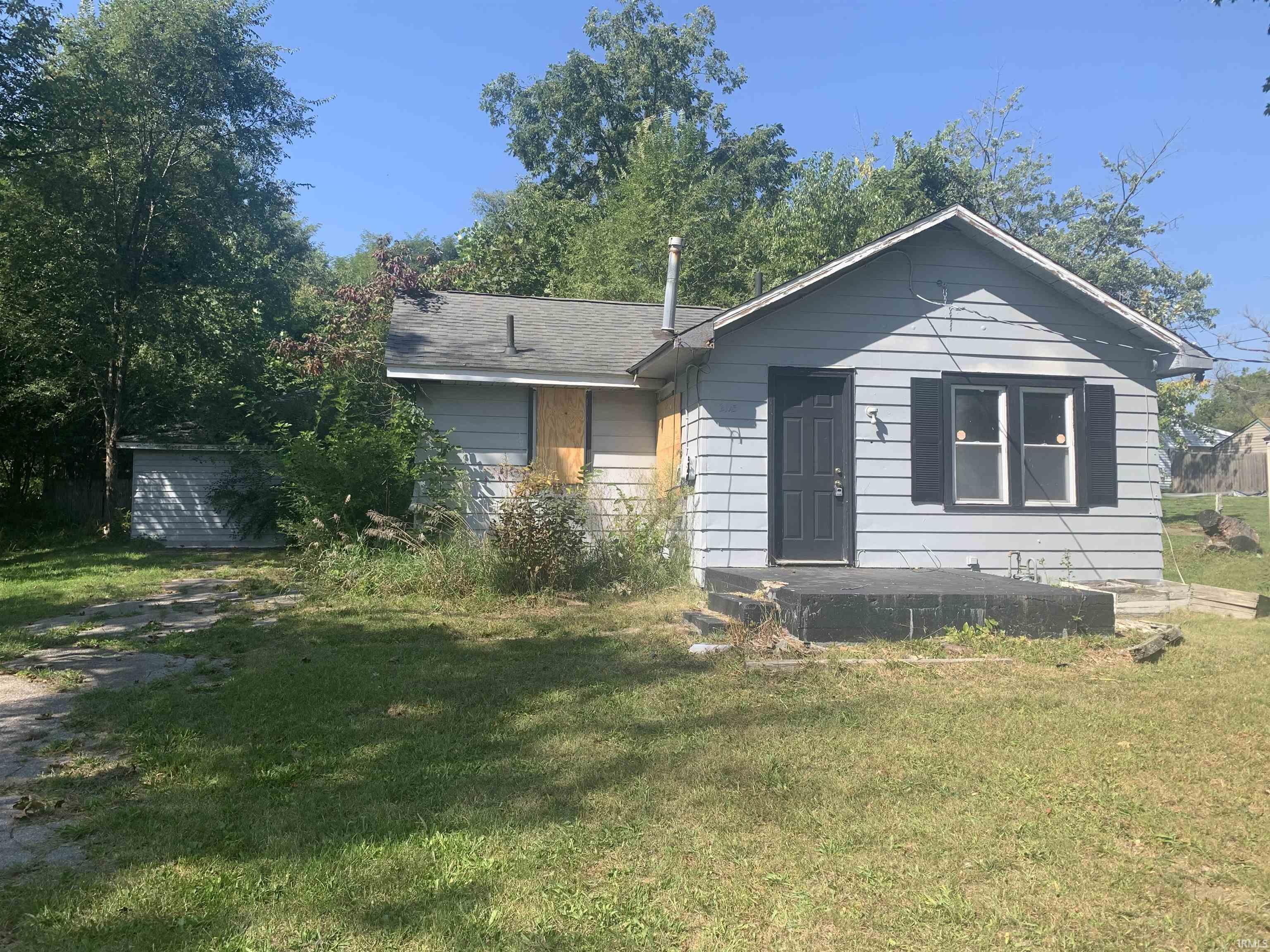 2143 N Johnson Street South Bend IN 46628