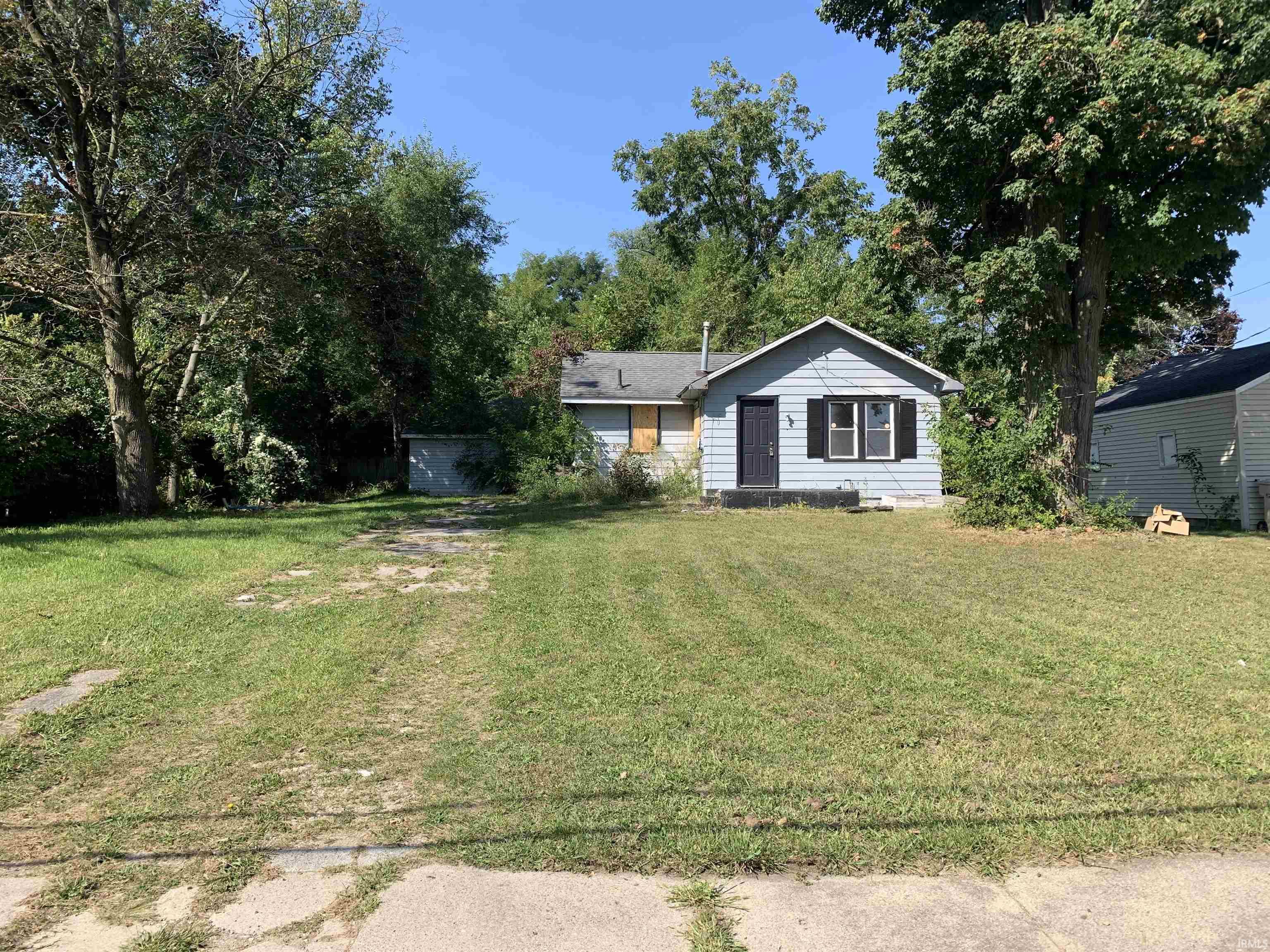 2143 N Johnson Street South Bend IN 46628