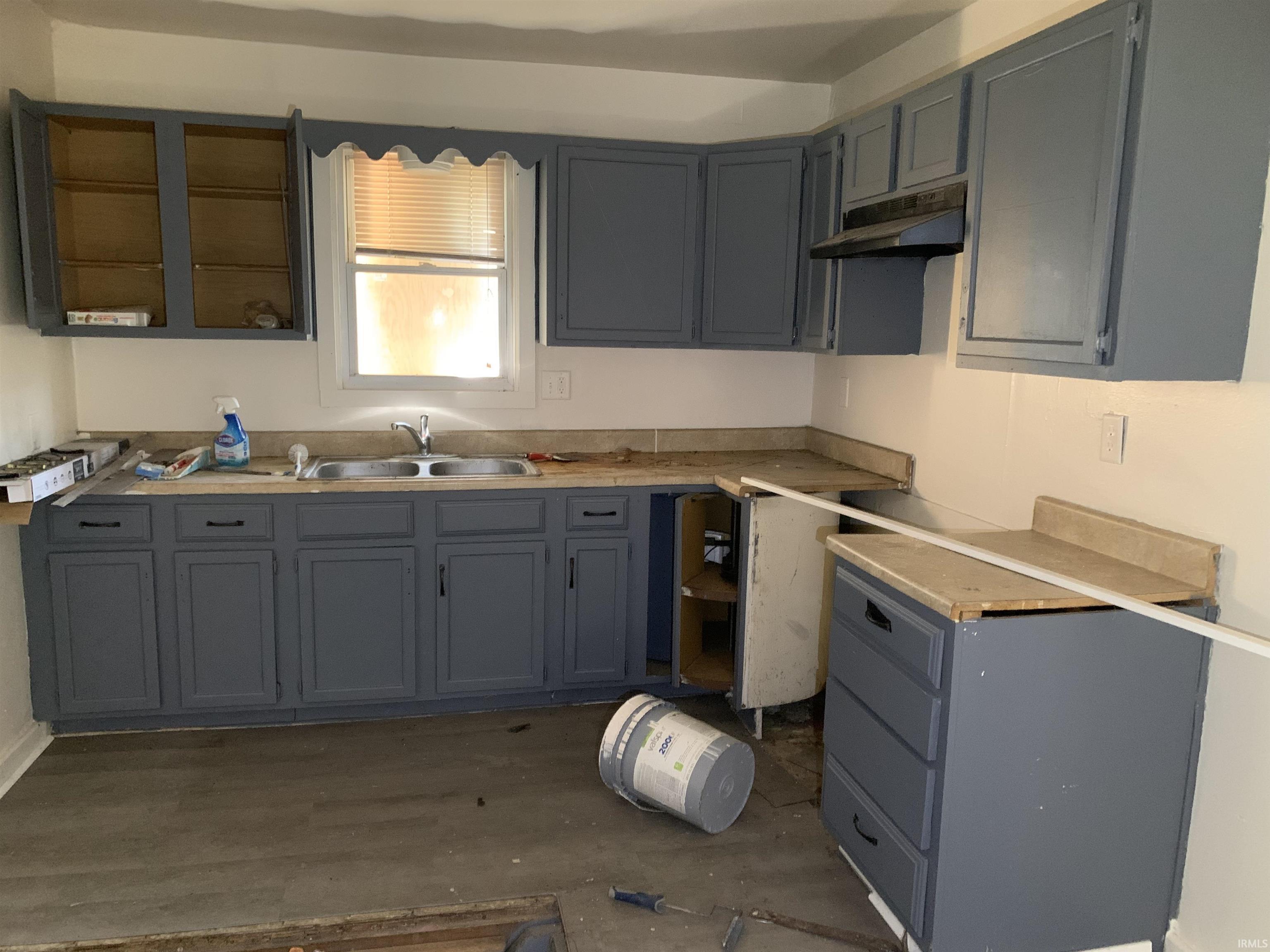 2143 N Johnson Street South Bend IN 46628