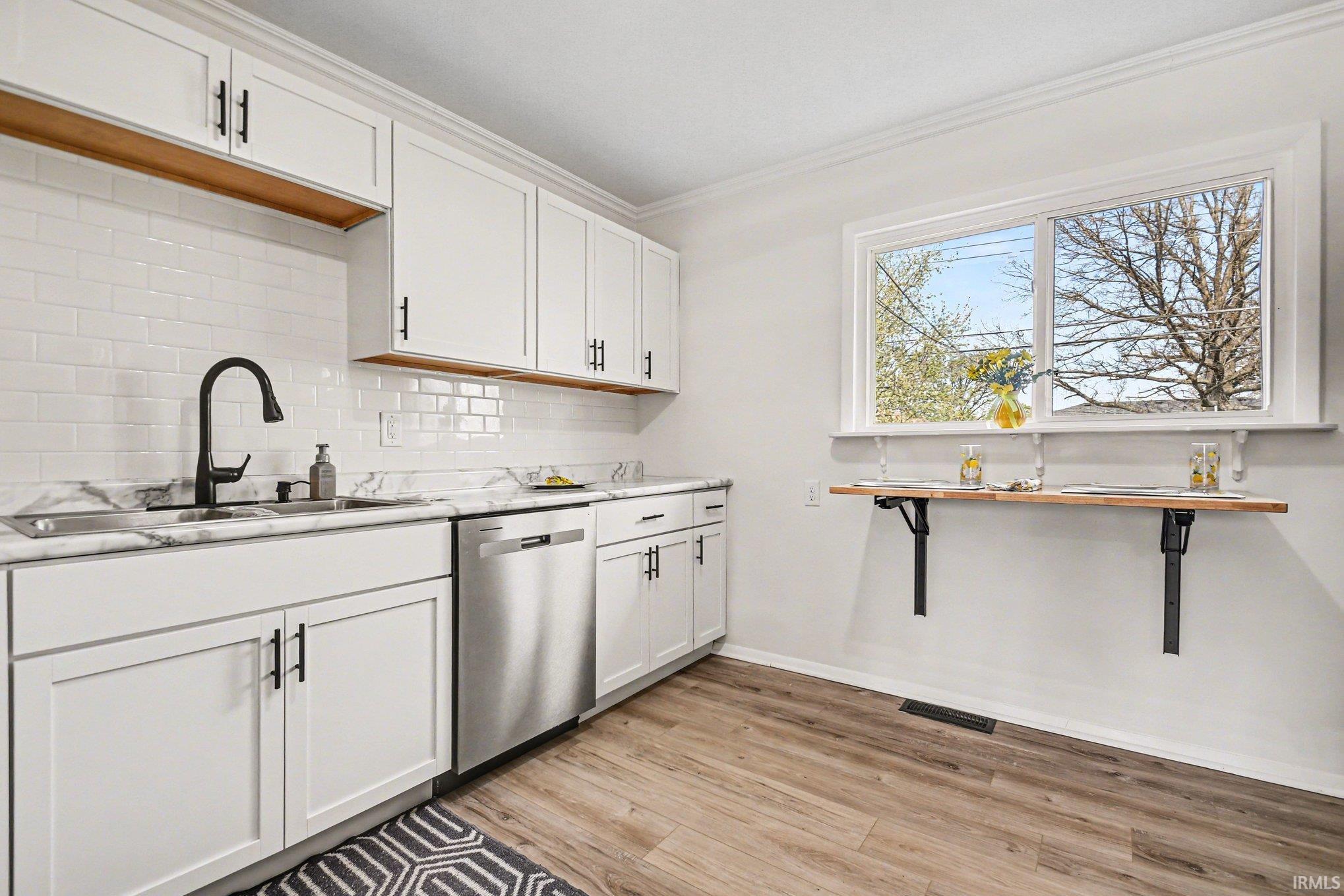 4933 Bloomfield Place South Bend IN 46619