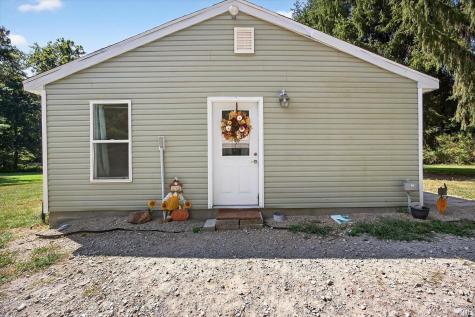 9664 E Washboard Road Solsberry IN 47459