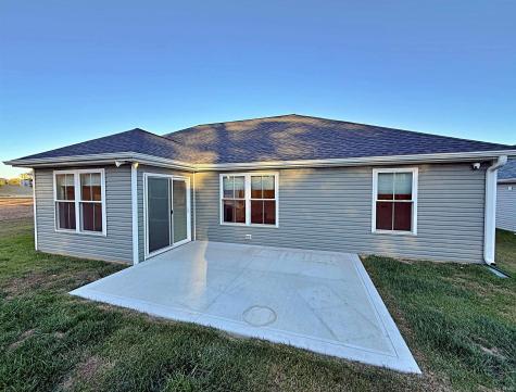 9 Beacon Way Washington IN 47501