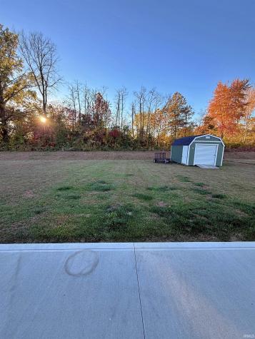 9 Beacon Way Washington IN 47501