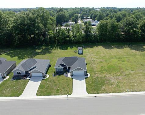 9 Beacon Way Washington IN 47501