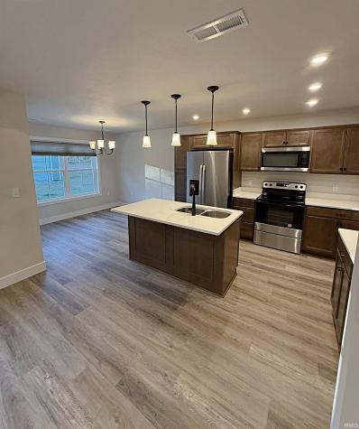 9 Beacon Way Washington IN 47501