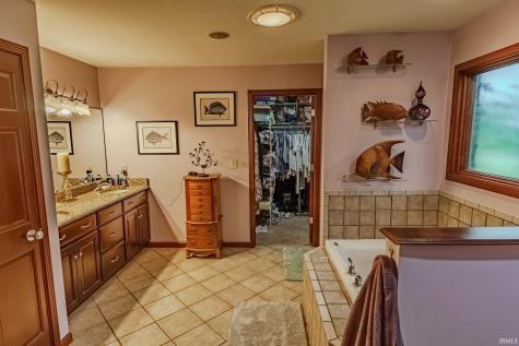 1580 E Garnett Drive Frankfort IN 46041