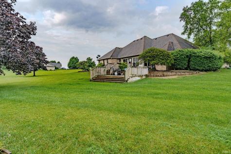 1580 E Garnett Drive Frankfort IN 46041