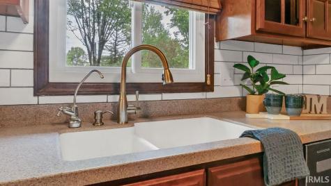 110 S Pine Cone Court Ellettsville IN 47429
