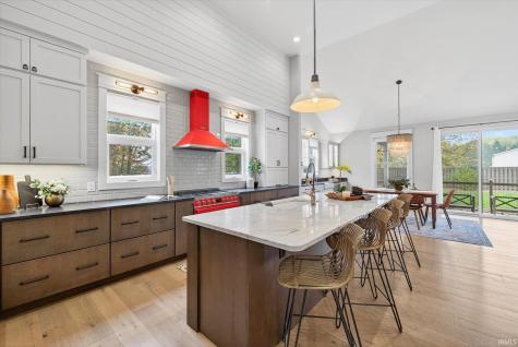 943 E Nicholas Lane Ellettsville IN 47429