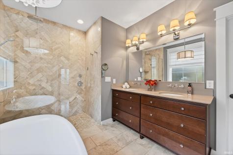 943 E Nicholas Lane Ellettsville IN 47429