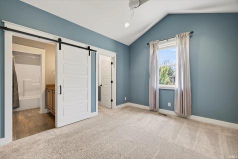 943 E Nicholas Lane Ellettsville IN 47429