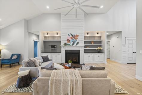 943 E Nicholas Lane Ellettsville IN 47429