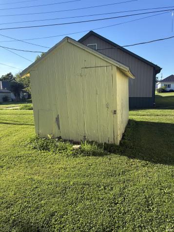 809 N Mason Street Bicknell IN 47512