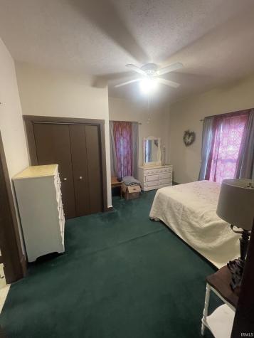809 N Mason Street Bicknell IN 47512