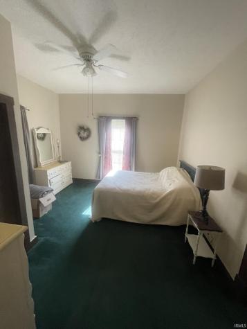 809 N Mason Street Bicknell IN 47512