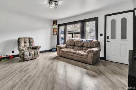 823 E Sherman Street Mount Vernon IN 47620