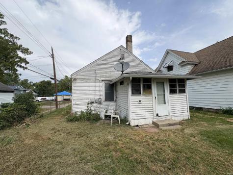 1212 E Dubail Avenue South Bend IN 46613