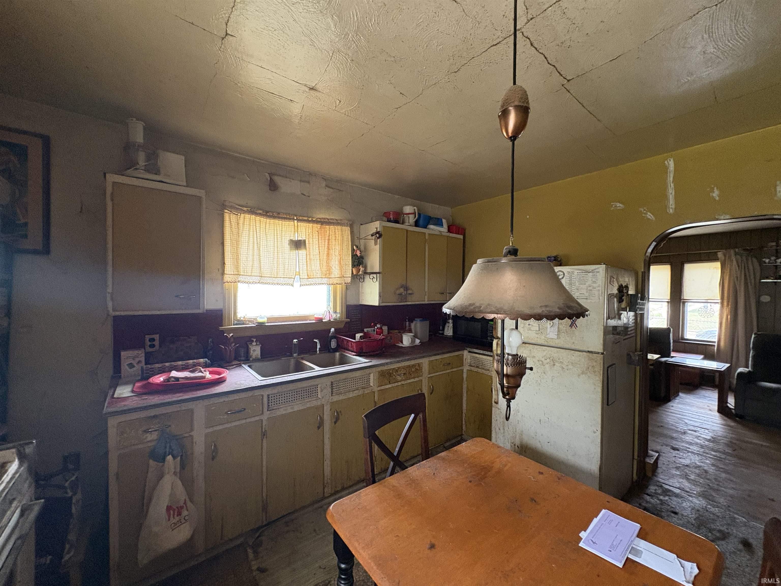 1212 E Dubail Avenue South Bend IN 46613