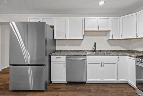 7060 W Crestwood Drive Delphi IN 46923