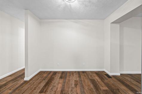 7060 W Crestwood Drive Delphi IN 46923