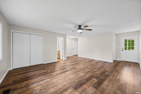 7060 W Crestwood Drive Delphi IN 46923