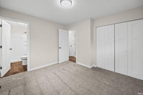 7060 W Crestwood Drive Delphi IN 46923